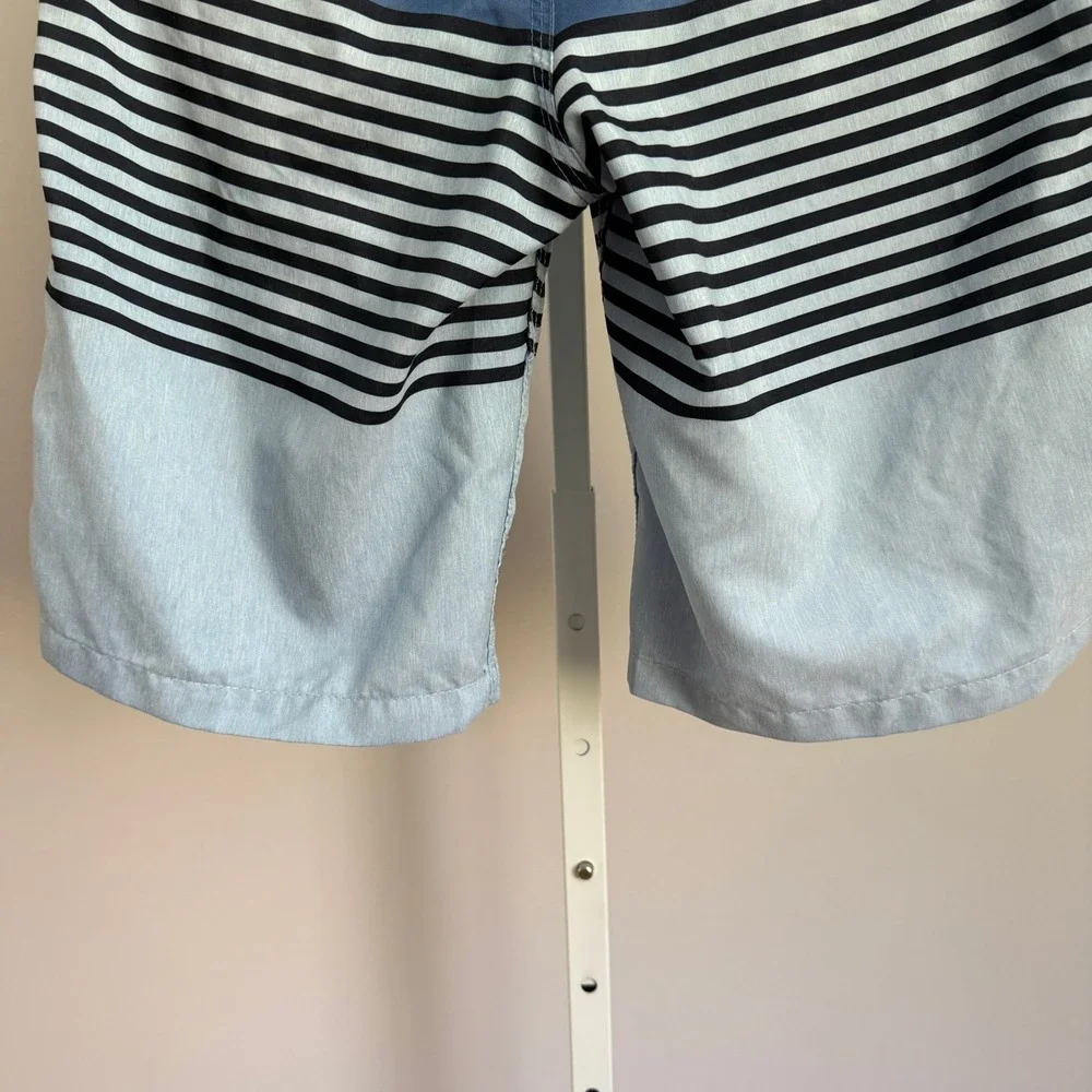 Quiksilver Volley Shorts Mens Size L Blue Striped Swim‎ Trunks Beach Surf